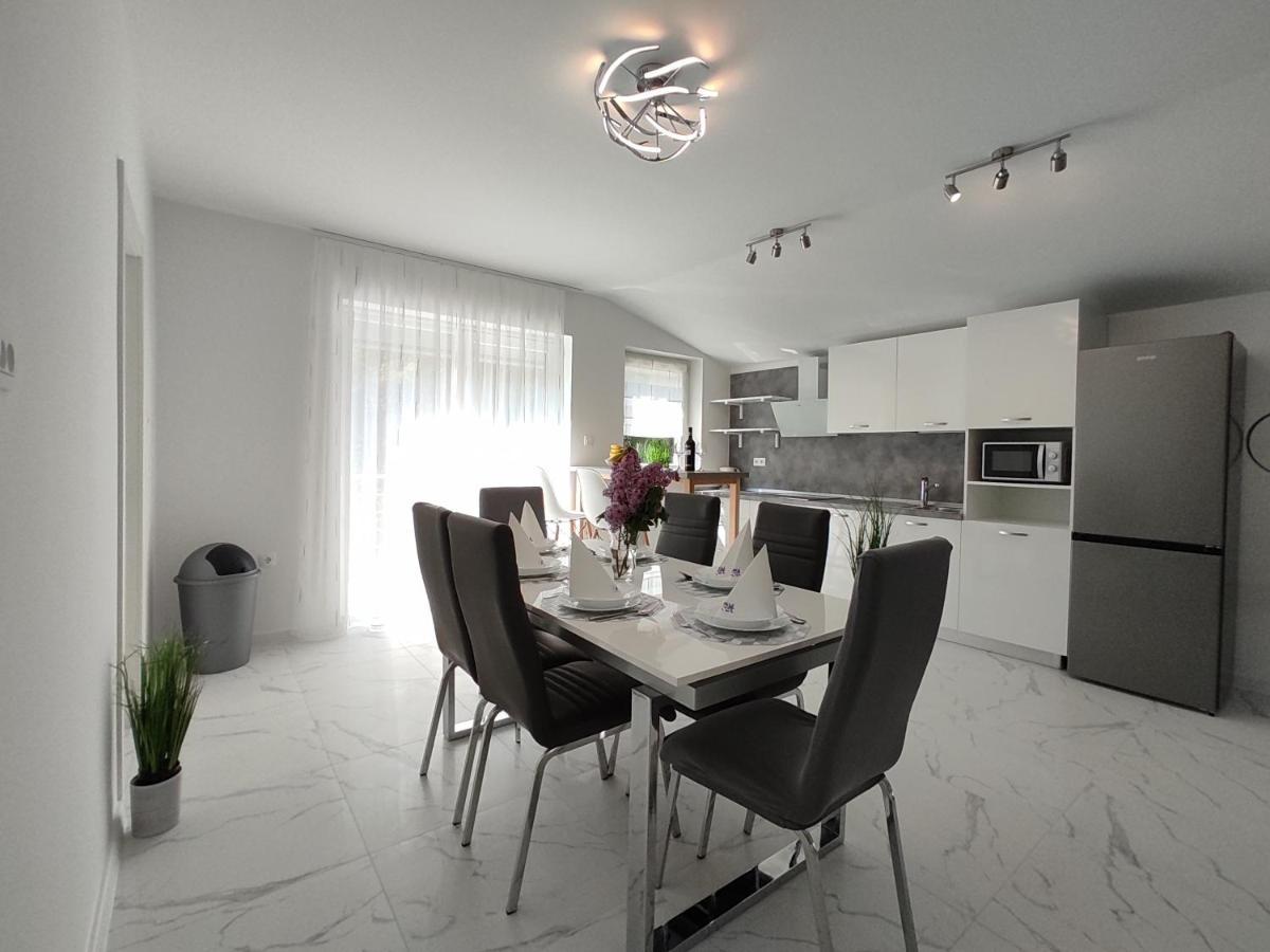 Apartments With A Parking Space Rijeka - 18146 Ngoại thất bức ảnh
