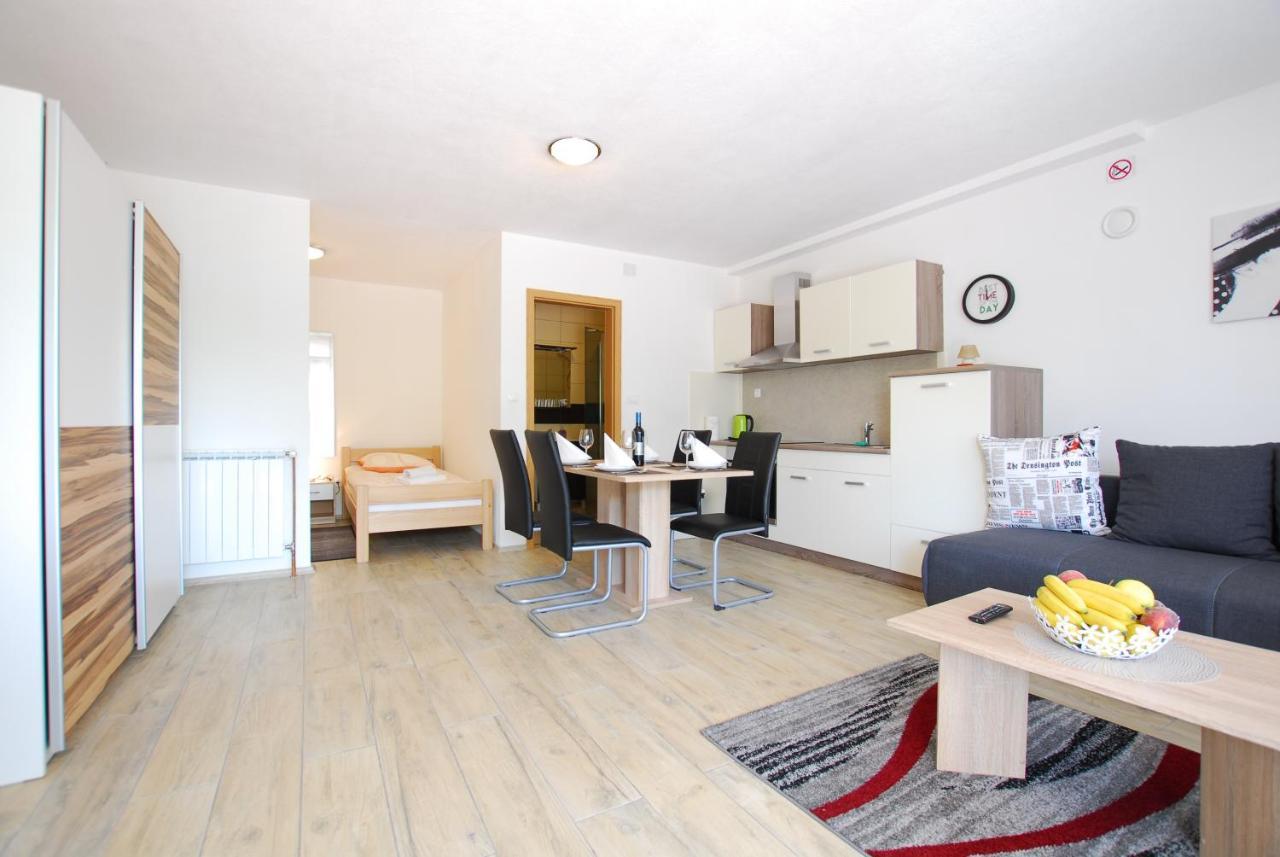 Apartments With A Parking Space Rijeka - 18146 Ngoại thất bức ảnh