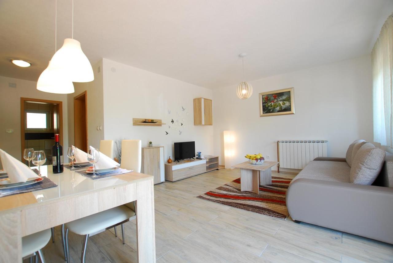 Apartments With A Parking Space Rijeka - 18146 Ngoại thất bức ảnh